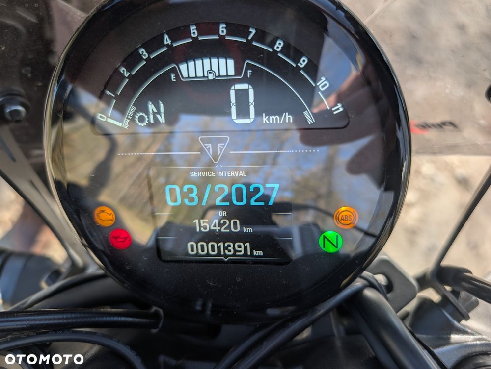 Triumph Trident - 5