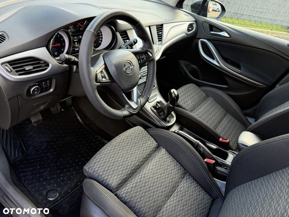Opel Astra 1.4 Turbo Start/Stop Innovation - 17