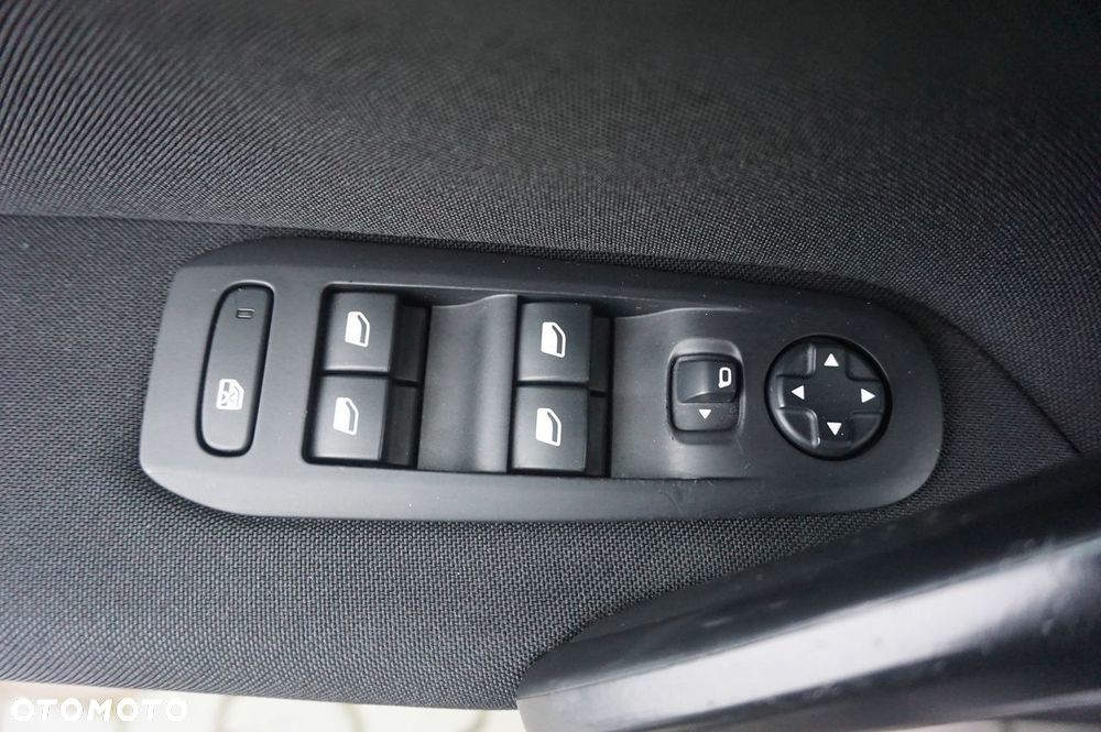 Peugeot 308 1.6 BlueHDi Active S&S EAT6 - 12