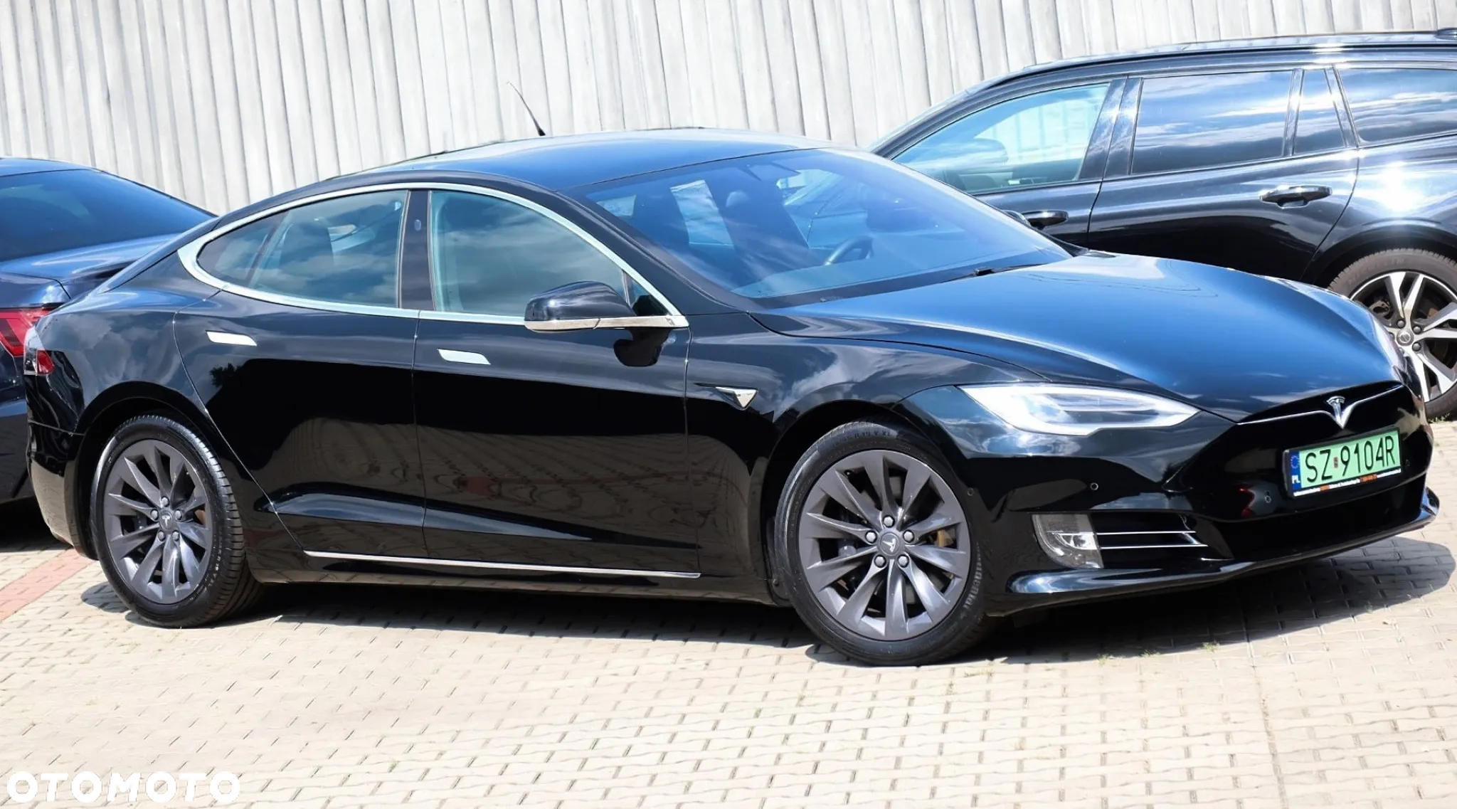 Tesla Model S Dual Motor Allradantrieb - 2