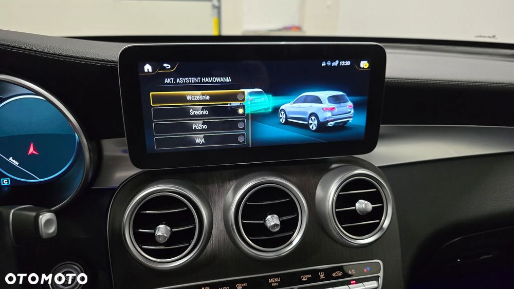 Mercedes-Benz GLC 300 de 4Matic 9G-TRONIC AMG Line Plus - 33