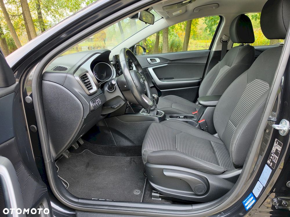 Kia Ceed 1.6 CRDi Eco-Dynamics+ (48V Mild-Hybrid) Edition 7 - 24