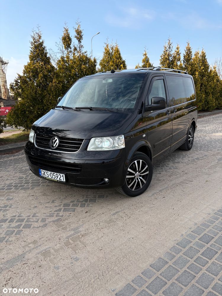 Volkswagen Multivan - 1