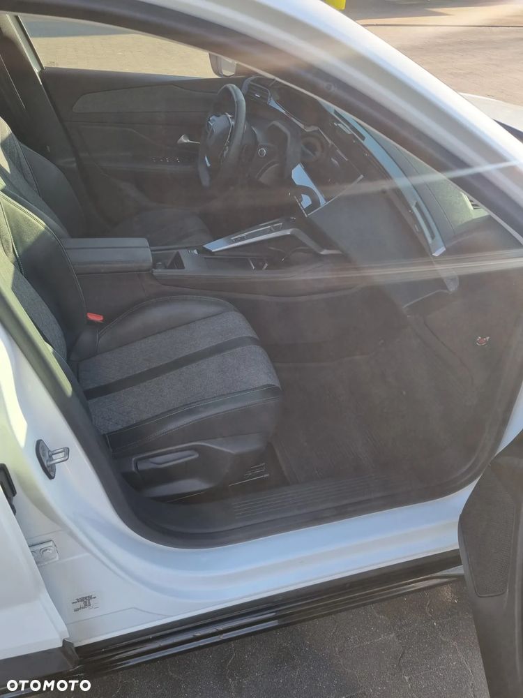 Peugeot 408 1.2 PureTech Allure Pack S&S EAT8 - 16