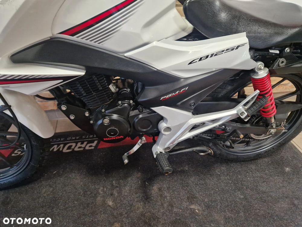 Honda CBF - 12