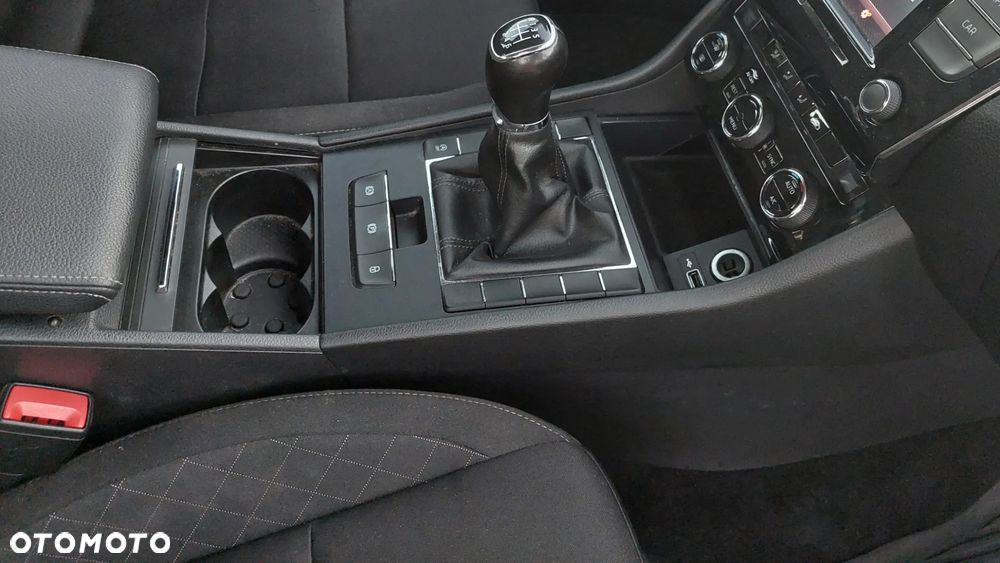 Skoda Superb 1.6 TDI Active - 36