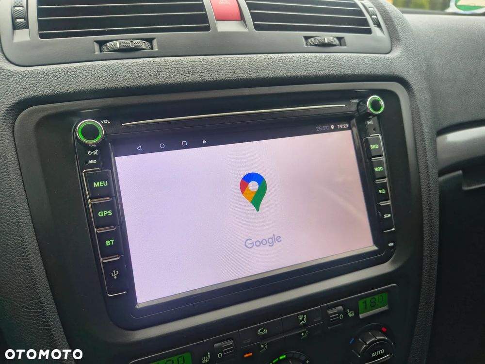 Skoda Octavia 2.0 TDI DPF Elegance - 25