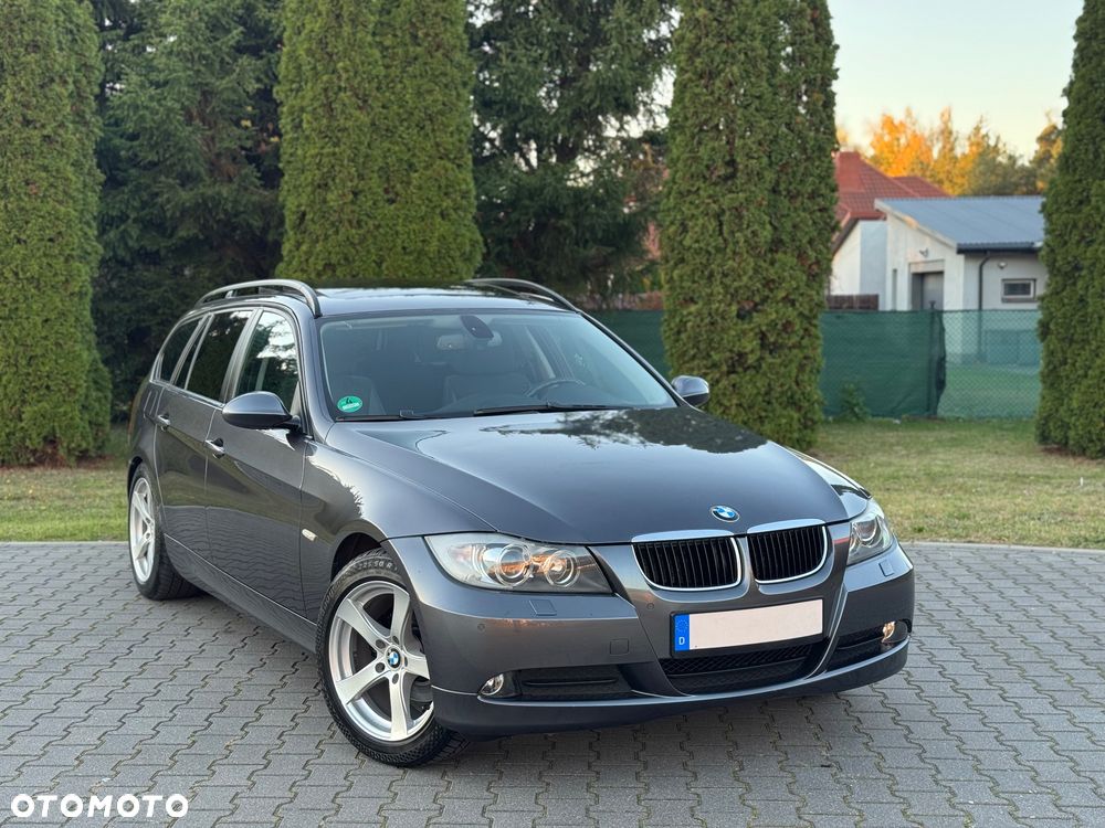 BMW Seria 3 318i - 14
