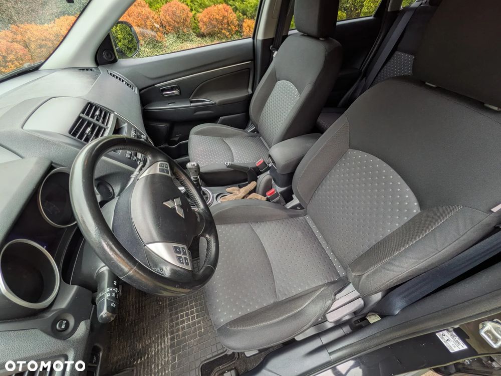 Mitsubishi ASX - 9