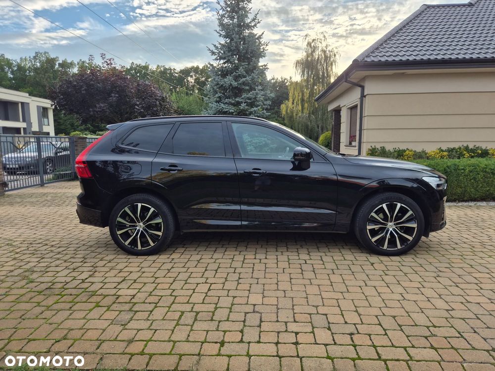 Volvo XC 60 B5 B AWD Ultra Black - 1