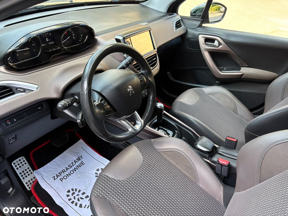 Peugeot 2008 120 VTI Automatik Allure - 24