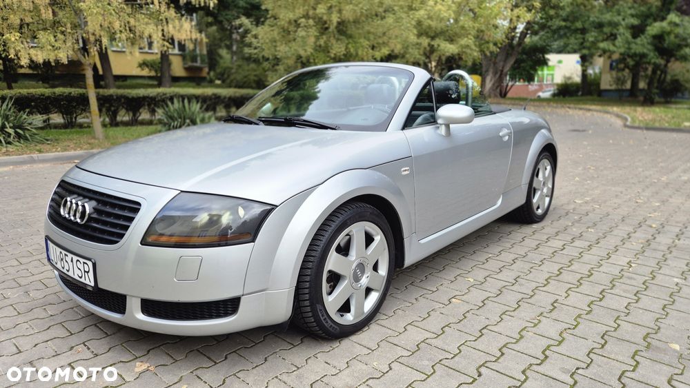 Audi TT Roadster - 1