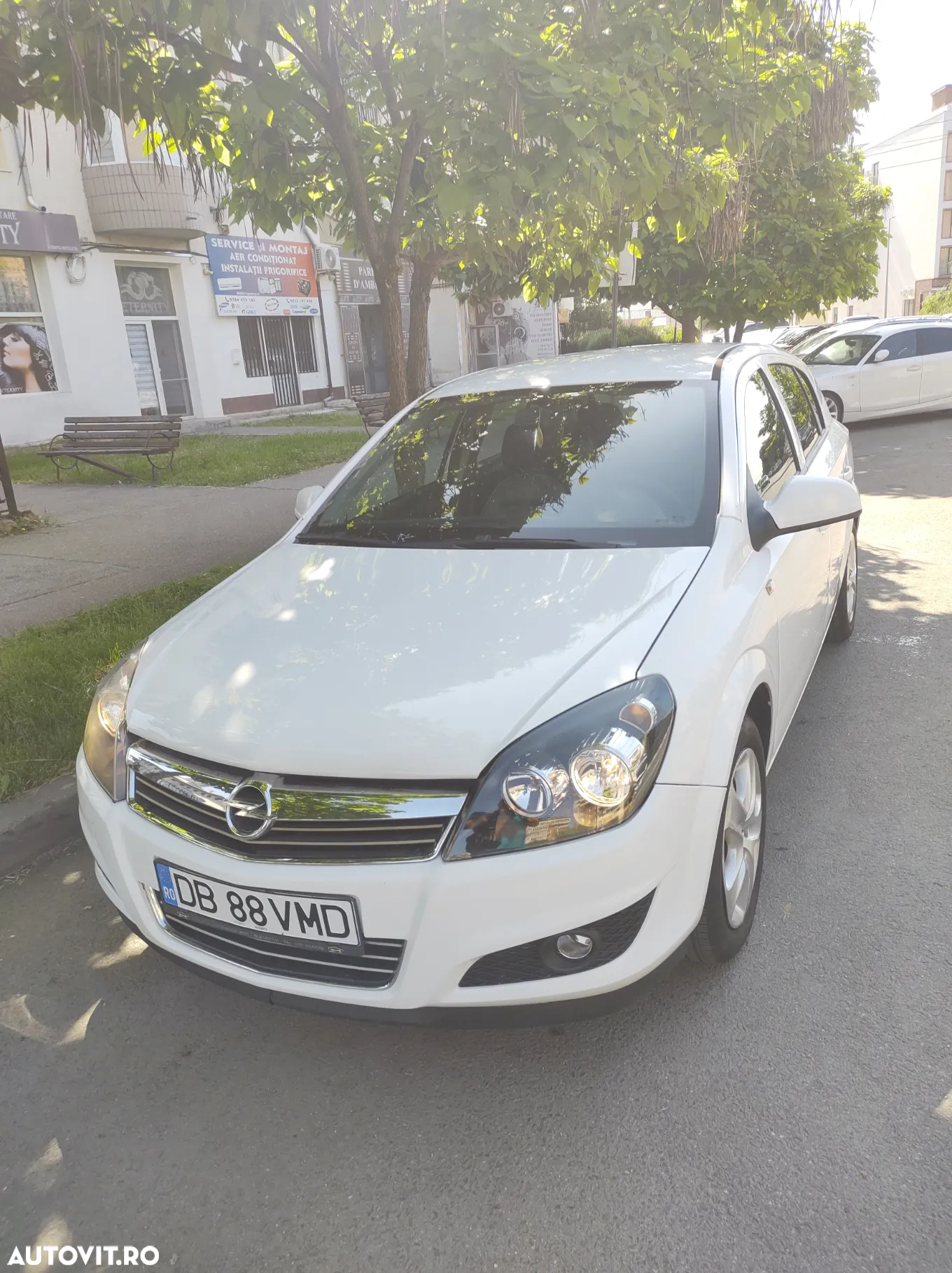 Opel Astra 1.4i Essentia - 8