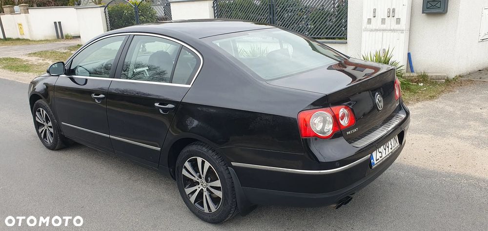 Volkswagen Passat 2.0 TDI DPF Sportline - 3