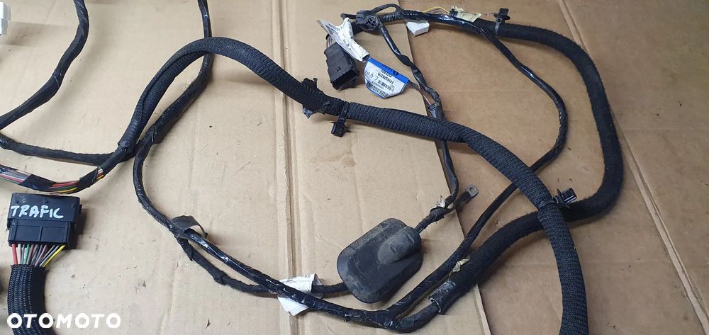 Wiązka instalacja paki świateł tył tylna Renault Trafic III Vivaro B 241635789R 93461788 - 3