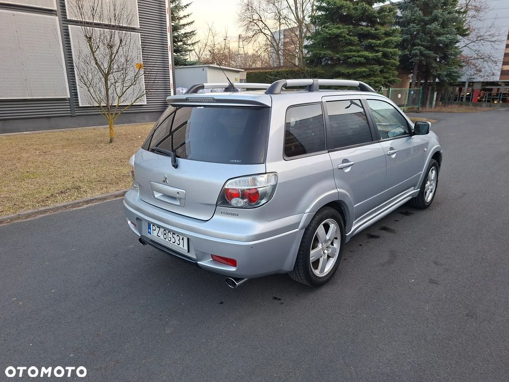 Mitsubishi Outlander 2.0 Turbo 4WD - 4