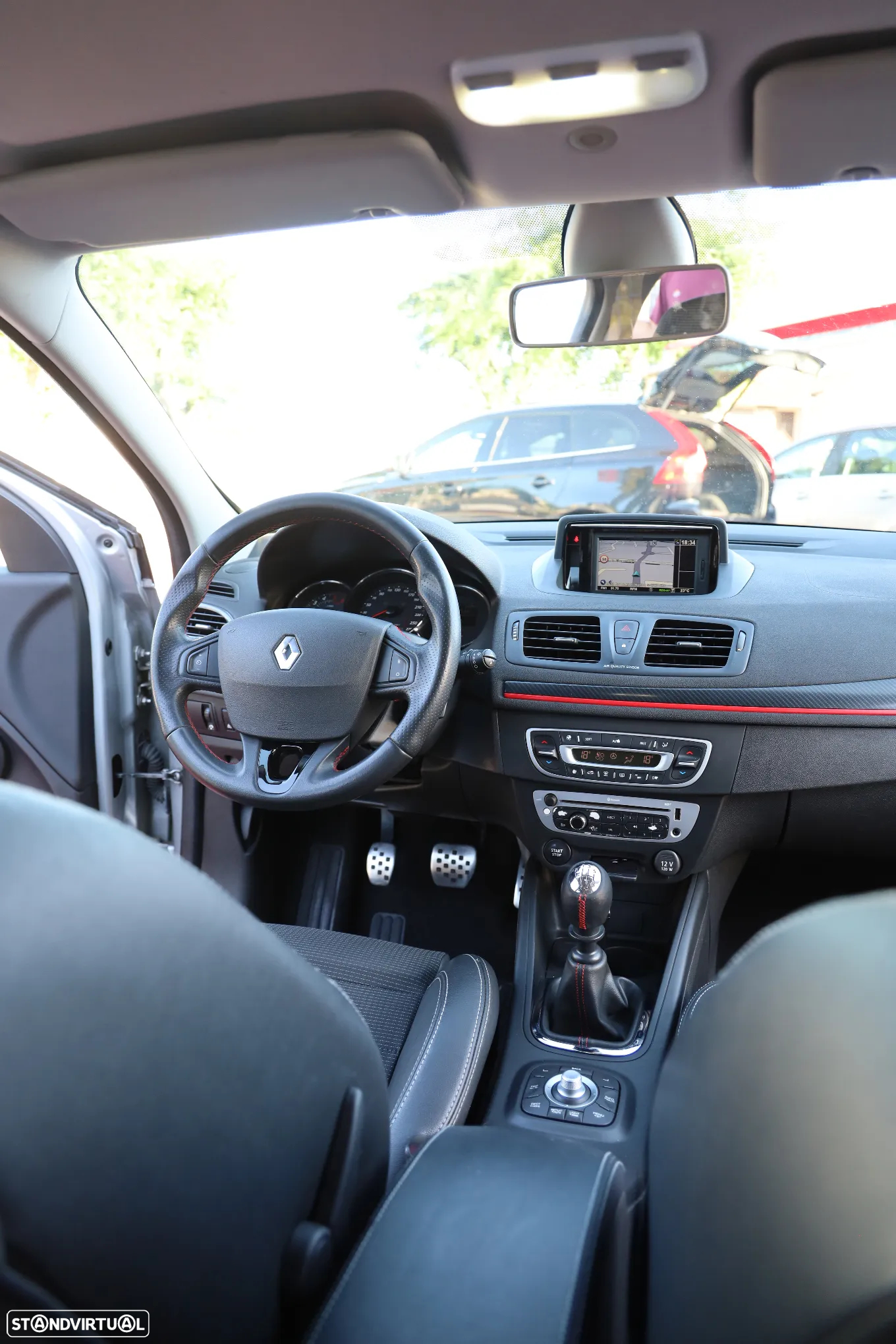 Renault Mégane Sport Tourer 1.6 dCi GT Line SS - 24