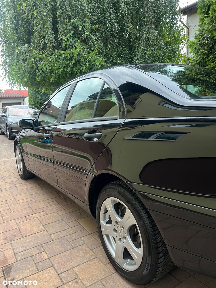 Mercedes-Benz Klasa C 180 Kompressor Classic - 6