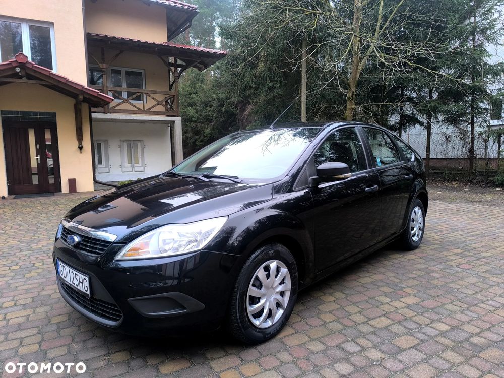 Ford Focus 1.6 Trend + - 1