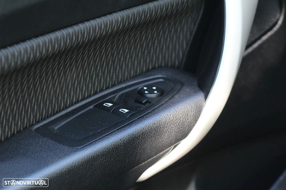 BMW 218 d Coupe Line Sport - 18