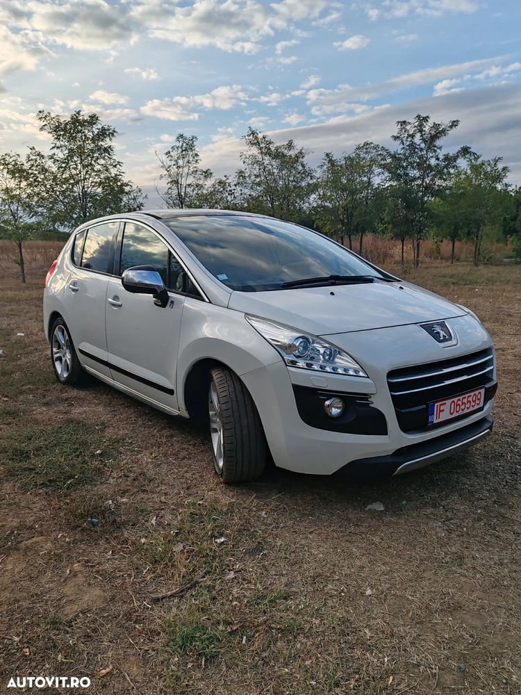 Peugeot 3008 HYbrid4 - 3