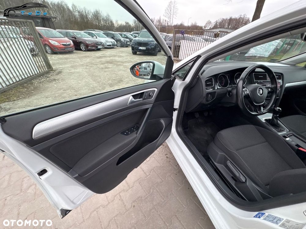Volkswagen Golf 1.0 TSI Highline - 25