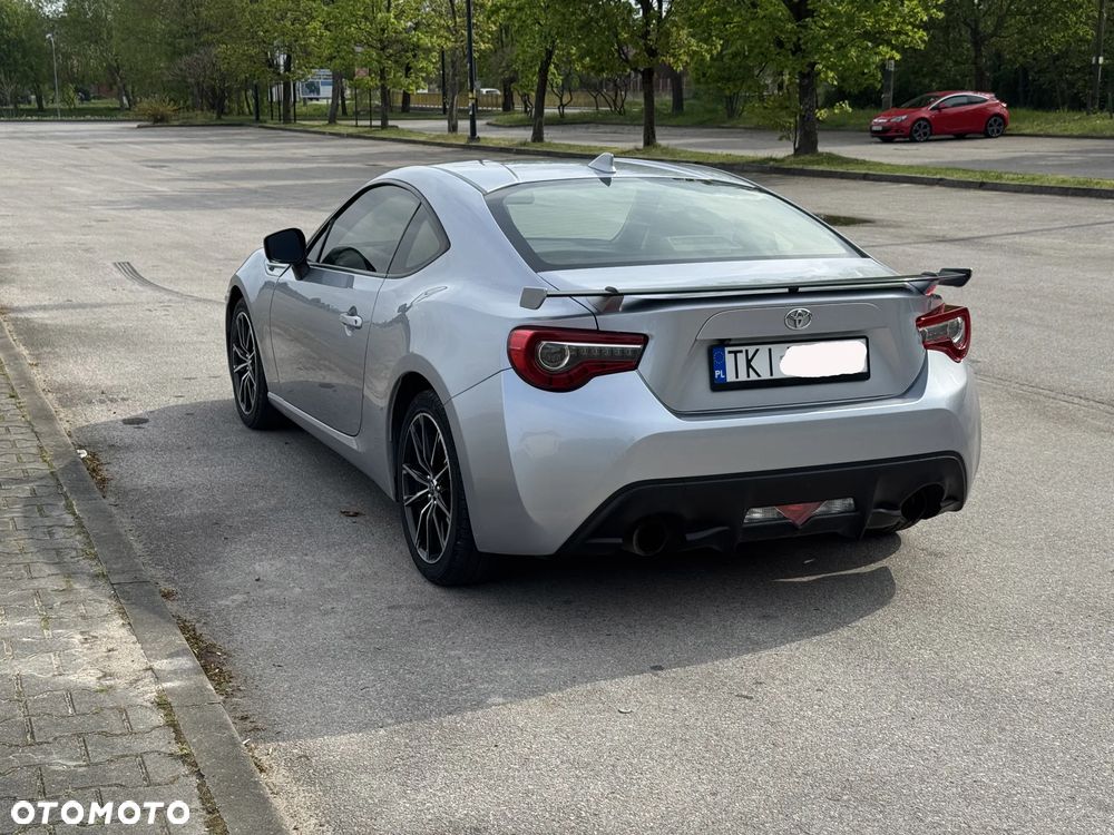 Toyota GT86 2.0 Premium - 11