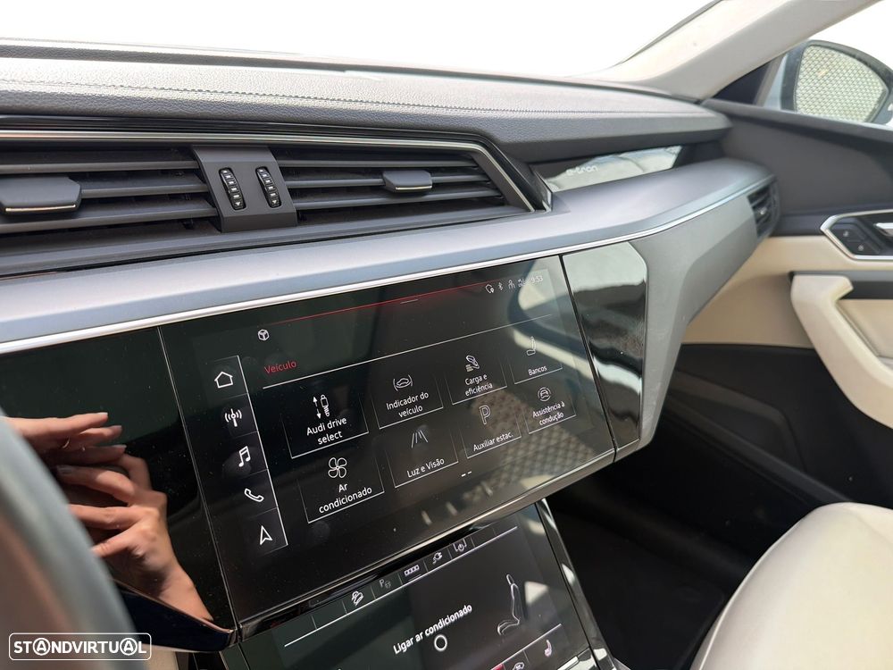 Audi e-tron 55 quattro - 20