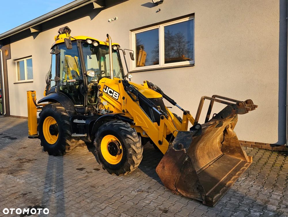 JCB 3CX Contractor 110kM - 1