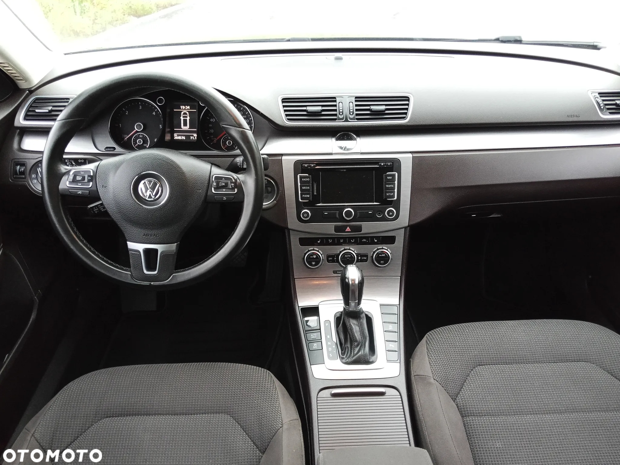Volkswagen Passat 2.0 TDI Comfortline DSG - 12