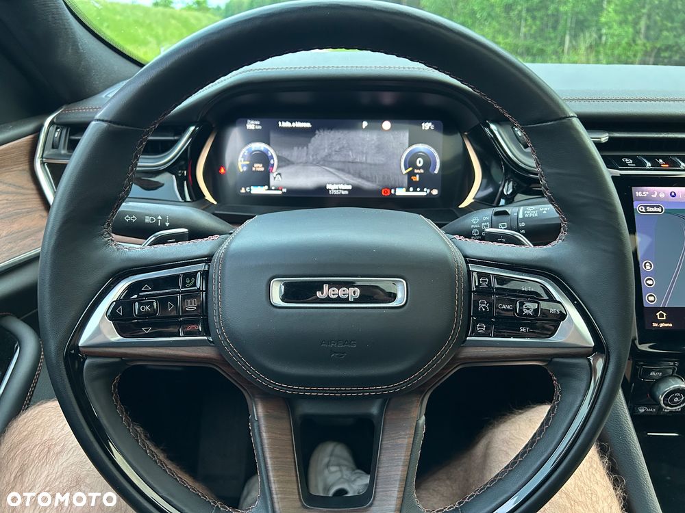 Jeep Grand Cherokee 3.6 V6 Summit - 23