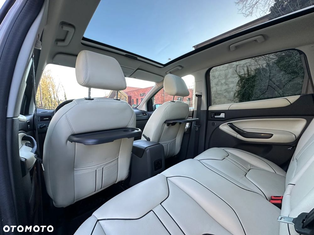 Ford Kuga 2.0 TDCi 4x4 Individual - 12
