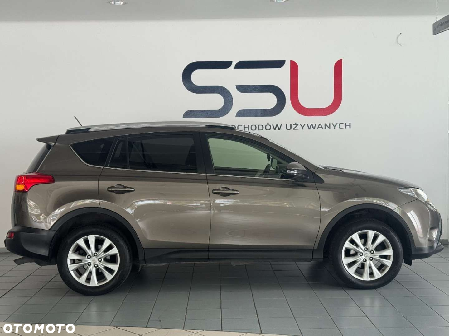 Toyota RAV4 - 12