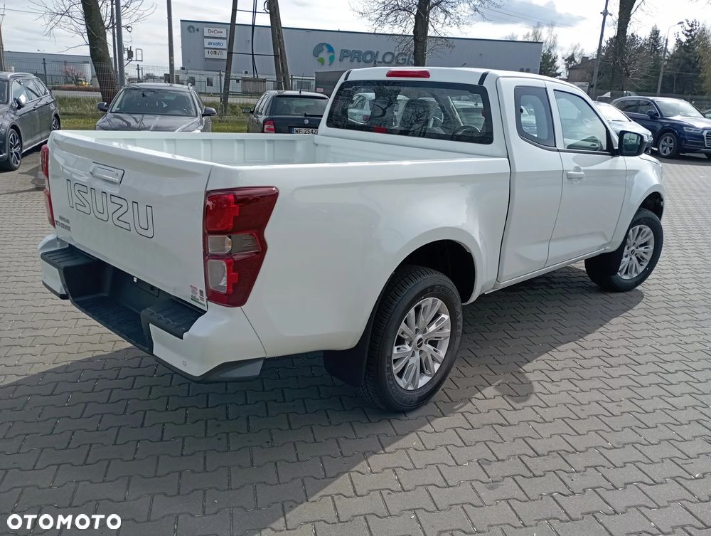 Isuzu D-Max 1.9 EC LS - 10