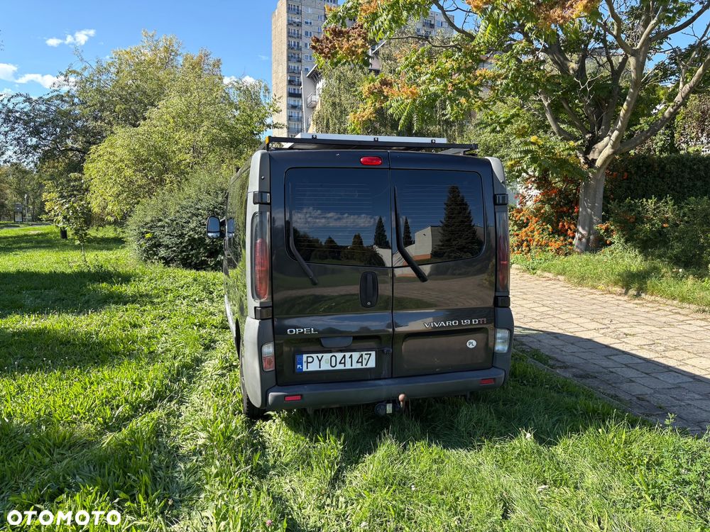 Opel Vivaro - 21