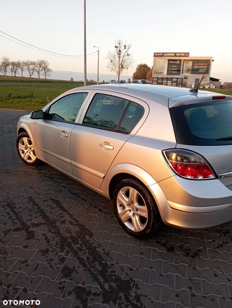 Opel Astra 2008 photo 5