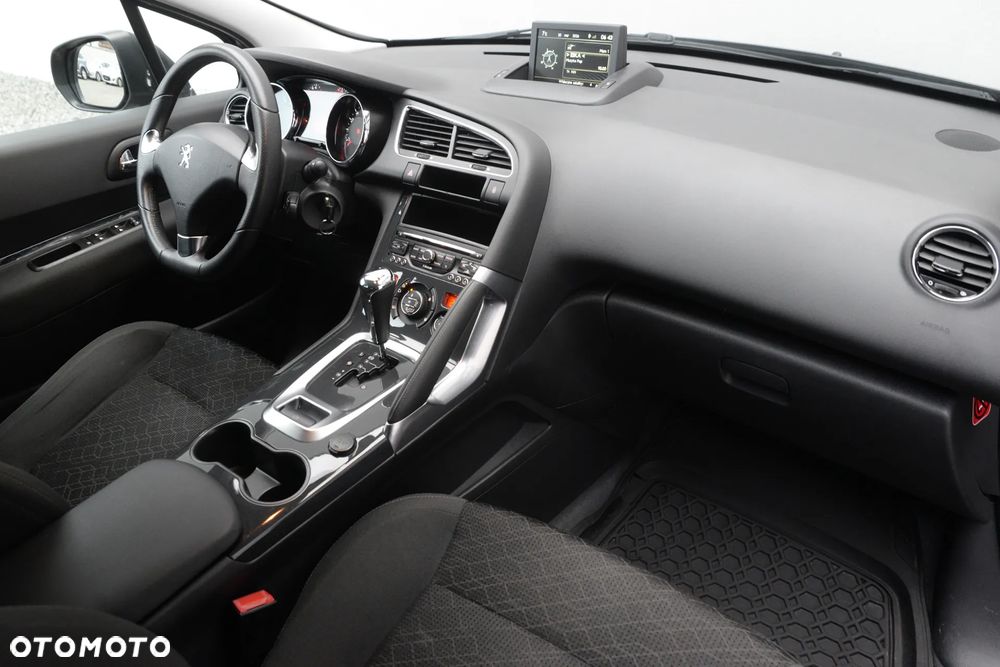 Peugeot 3008 1.6 BlueHDi Active S&S EAT6 - 37