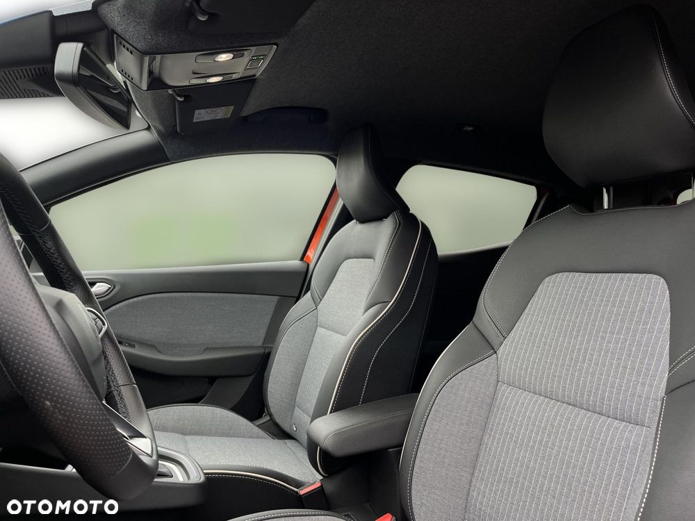 Renault Clio - 11