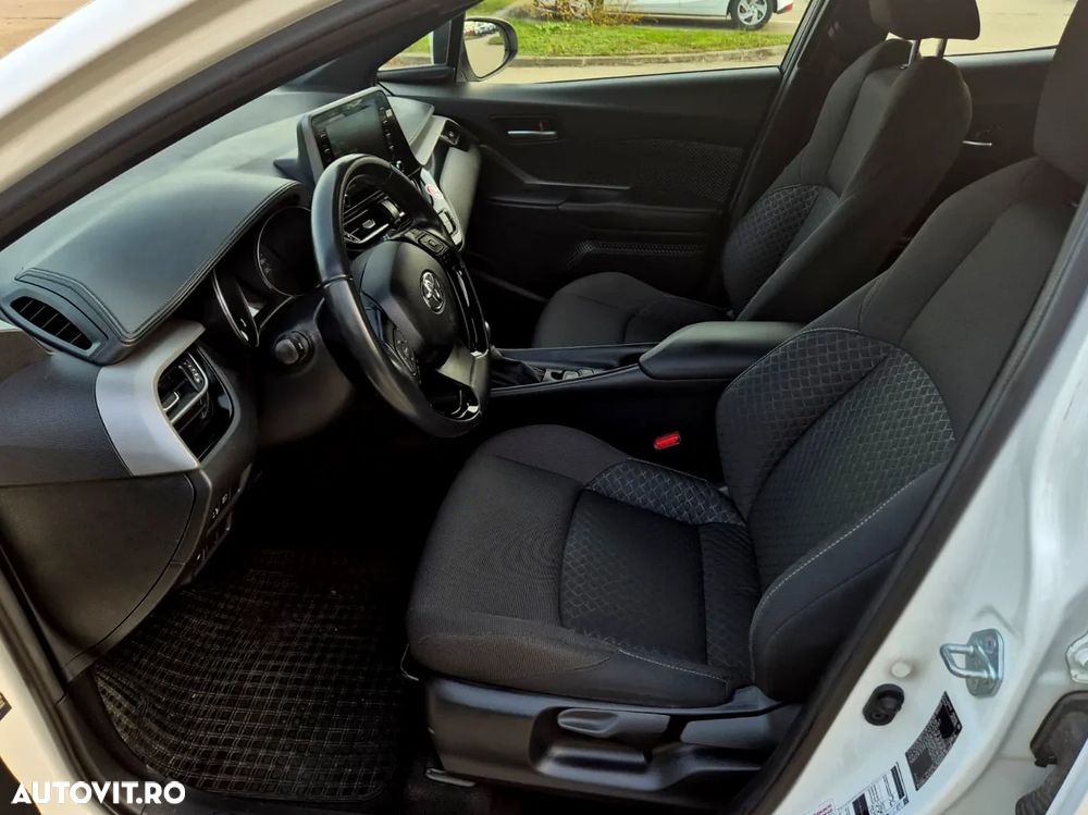Toyota C-HR 1.8 HSD 122 CP 4x2 CVT Core - 17