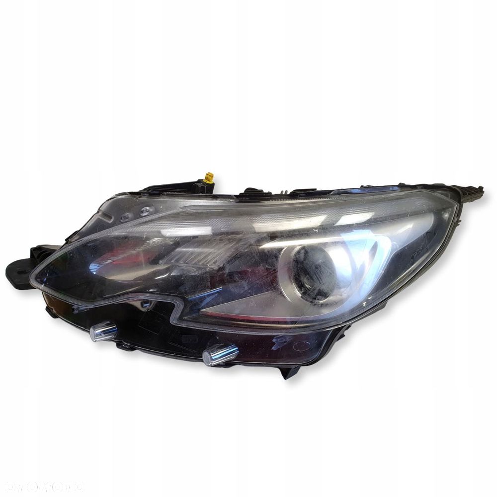 LAMPA Peugeot 2008 LIFT LEWY PRZÓD lewa przednia 9814749080 90102490 - 1