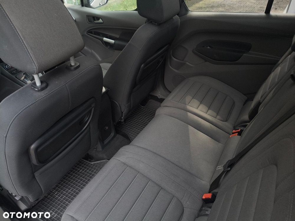 Ford Tourneo Connect Grand - 15
