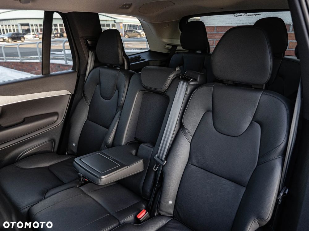 Volvo XC 90 - 26