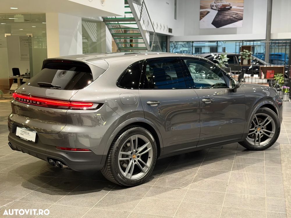 Porsche Cayenne Standard - 5