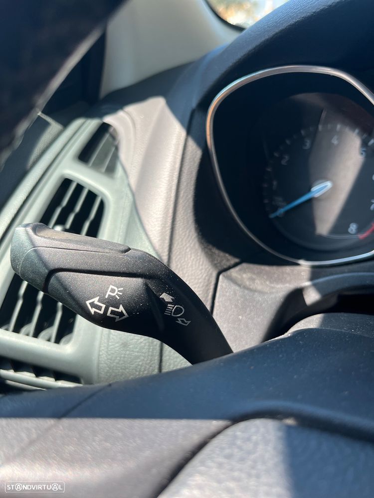 Ford Focus SW 1.0 EcoBoost ST-Line - 41