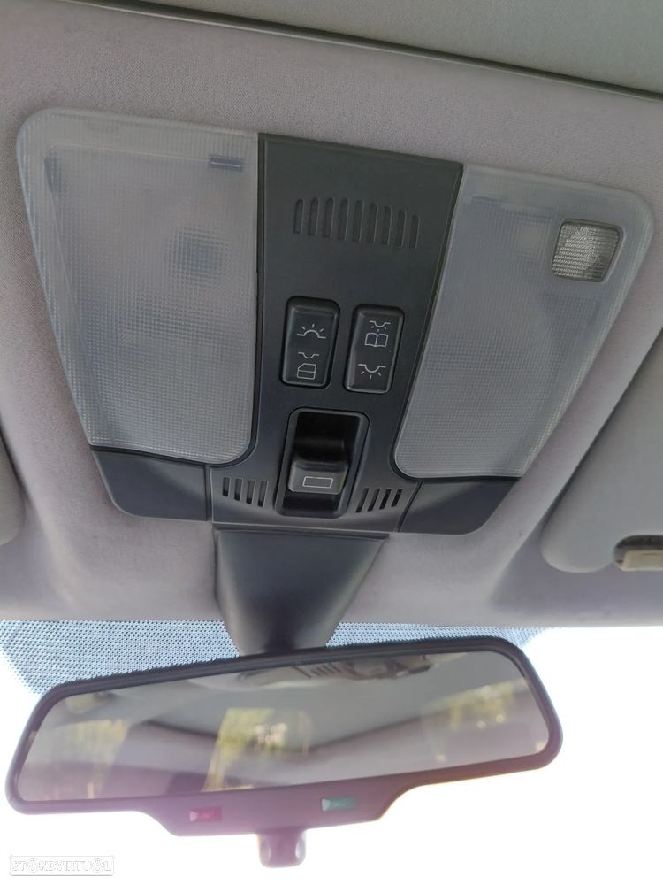 Mercedes-Benz C 200 D Elegance - 27