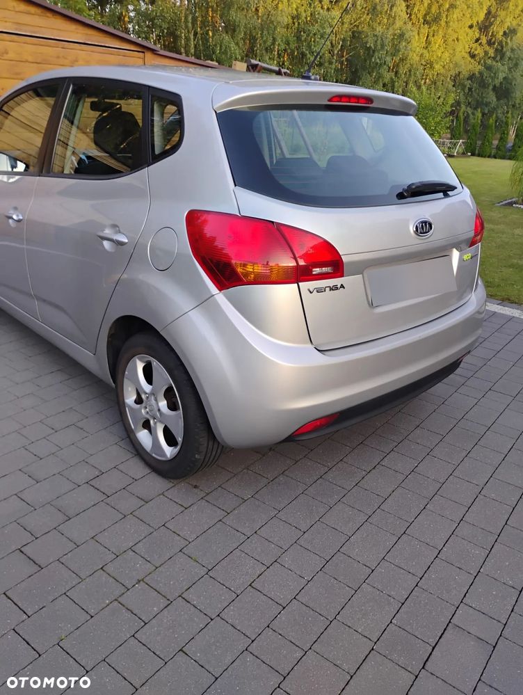 Kia Venga 1.4 L - 12