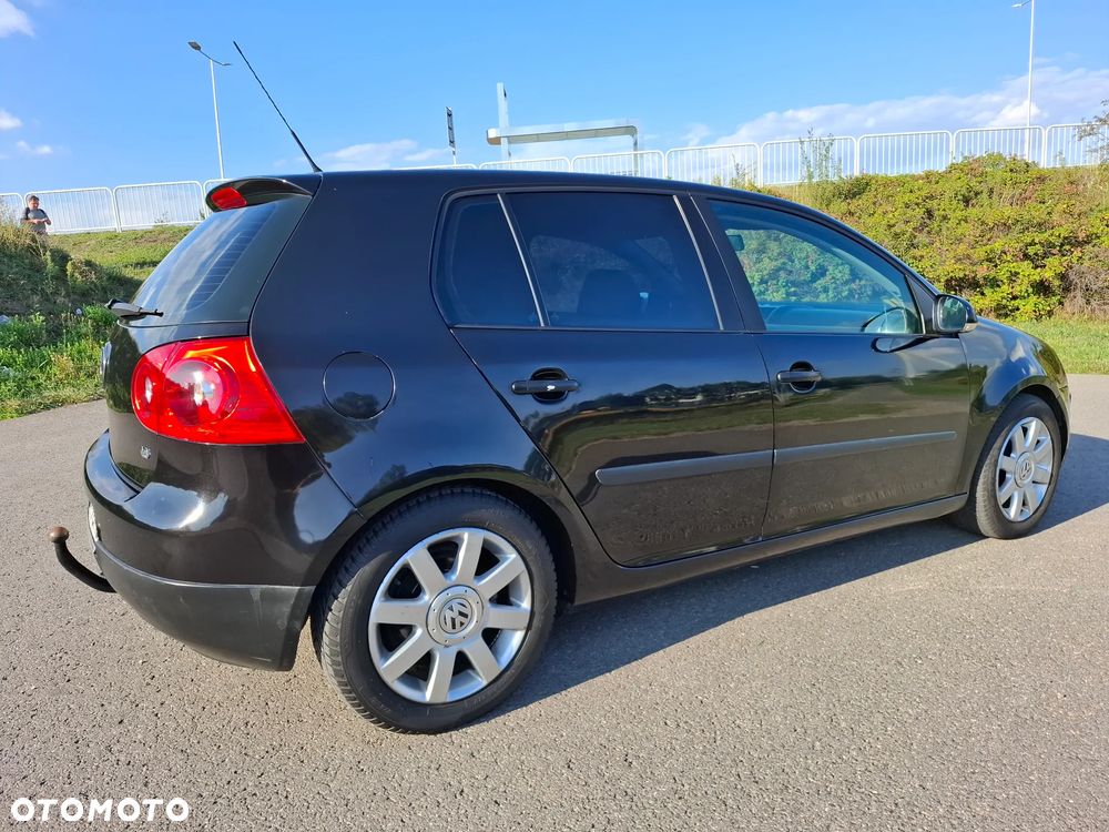 Volkswagen Golf 1.6 Comfortline - 19