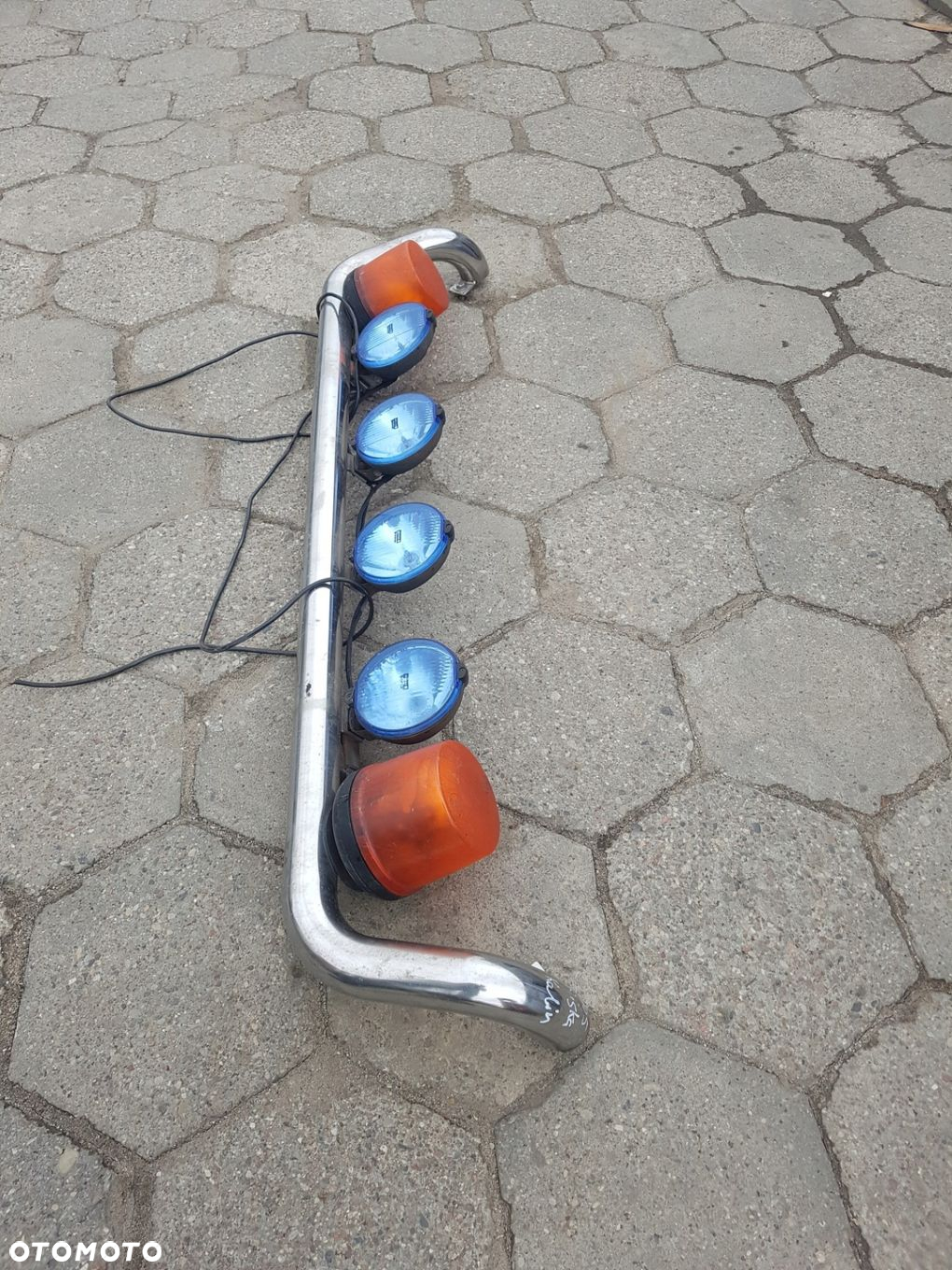 ORUROWANIE DACHU DACHOWE HALOGENY KOGUTY DAF XF 106 EURO 6 KABINA SPACE CAB - 2