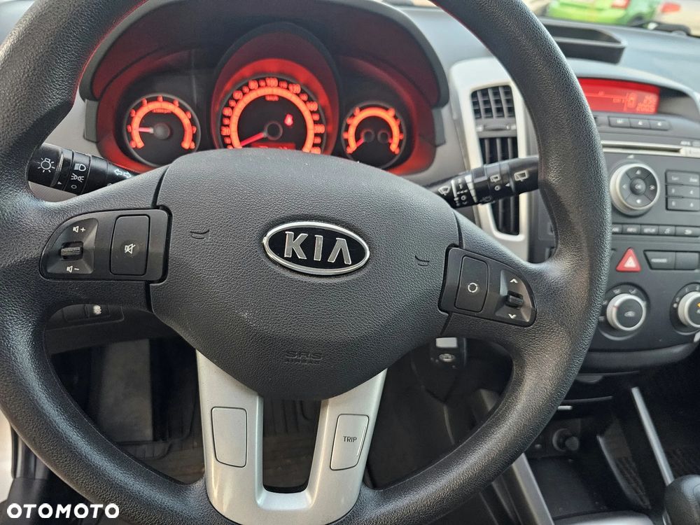 Kia Ceed - 15