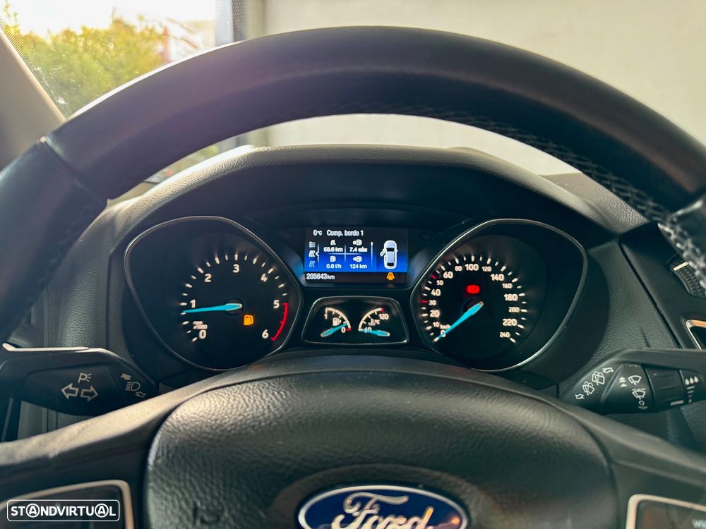 Ford Focus SW 1.6 TDCi DPF S&S Titanium - 18
